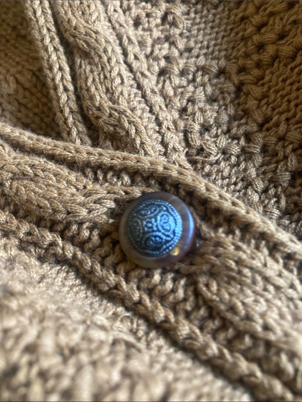 GAP Carmel-Tone V-Neck Button Front Cardigan - Picture 4 of 5